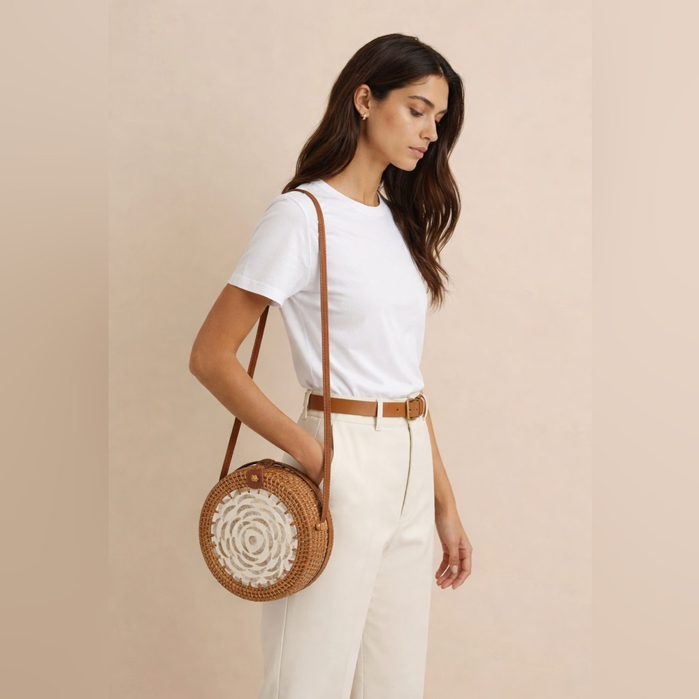 Elegant Tan Woven Crossbody Bag with White Detail